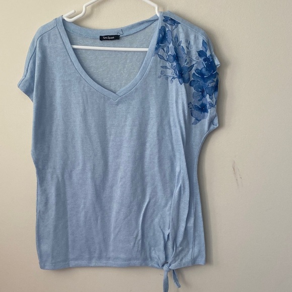 Elegant Light Blue Floral Blouse - Picture 1 of 5